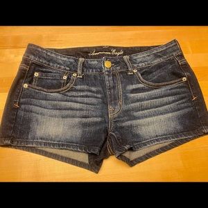 American Eagle Shorts Sz 12.  EUC